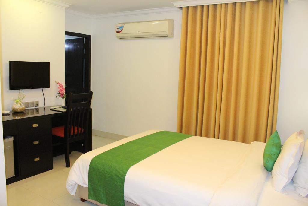 Nascent Gardenia Baridhara Hotel Dhaka Room photo